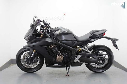 Honda CBR 400R 2019 - фото 2