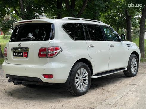 Nissan Patrol 2013 белый - фото 9