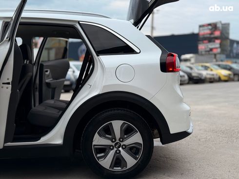 Kia Niro 2019 белый - фото 32