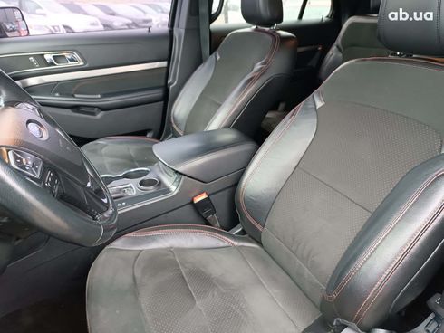 Ford Explorer 2018 черный - фото 114