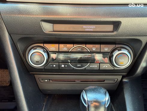 Mazda 3 2014 белый - фото 62