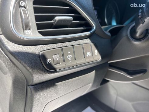 Hyundai i30 2017 белый - фото 19