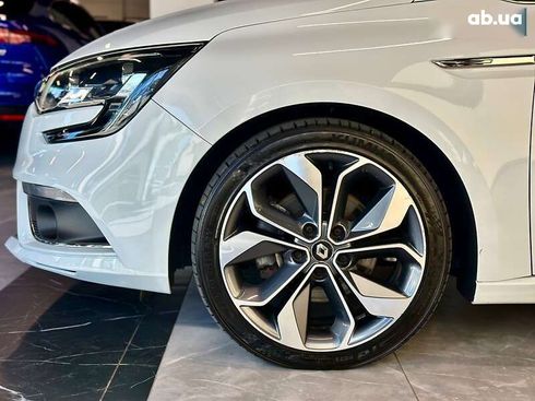 Renault Megane 2018 - фото 6