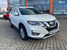 Продаж вживаних Nissan Rogue 2019 року - купити на Автобазарі