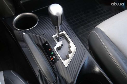 Toyota RAV4 2013 - фото 19