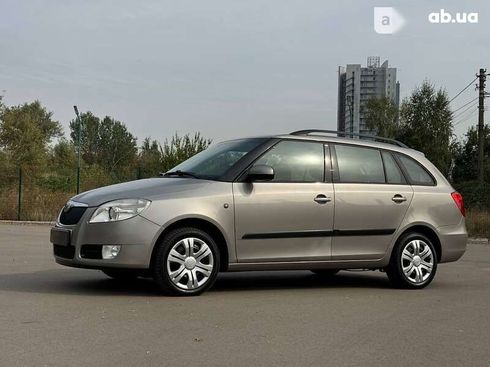 Skoda Fabia 2008 - фото 3