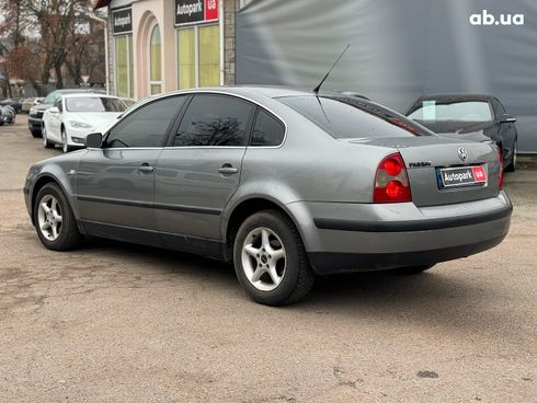 Volkswagen Passat 2001 серый - фото 8