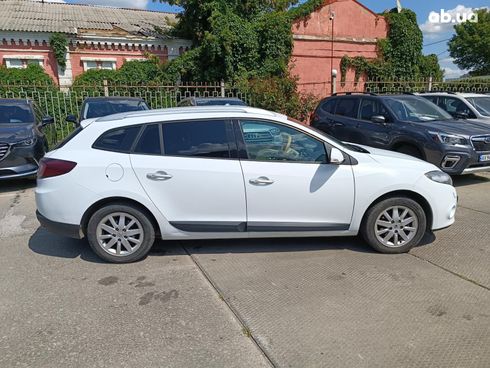 Renault Megane 2010 белый - фото 8