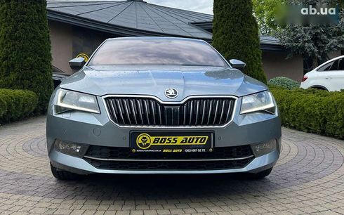 Skoda Superb 2018 - фото 2