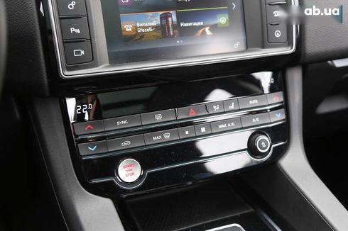 Jaguar F-Pace 2017 - фото 23