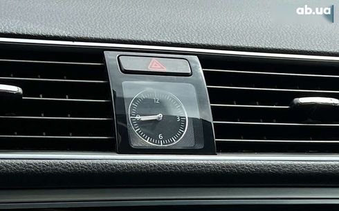 Volkswagen Passat 2011 - фото 16