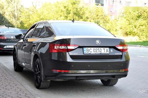 Skoda Superb 2016 - фото 28