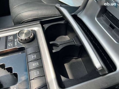Toyota Land Cruiser 2018 - фото 27