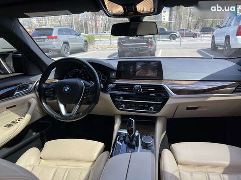 BMW 5 серия 2018 - фото 30
