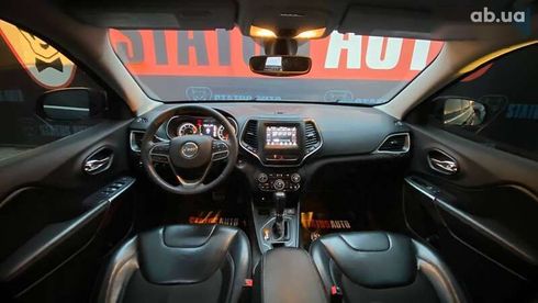 Jeep Cherokee 2019 - фото 30