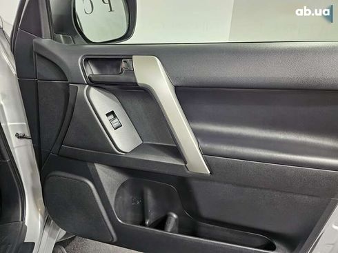 Toyota Land Cruiser Prado 2020 - фото 19