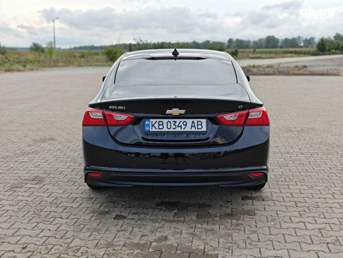 Chevrolet Malibu 2016 черный - фото 10