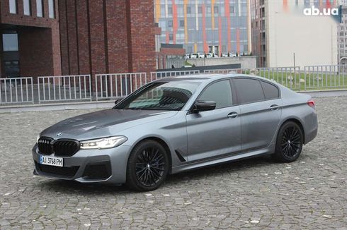 BMW 5 серия 2019 - фото 15