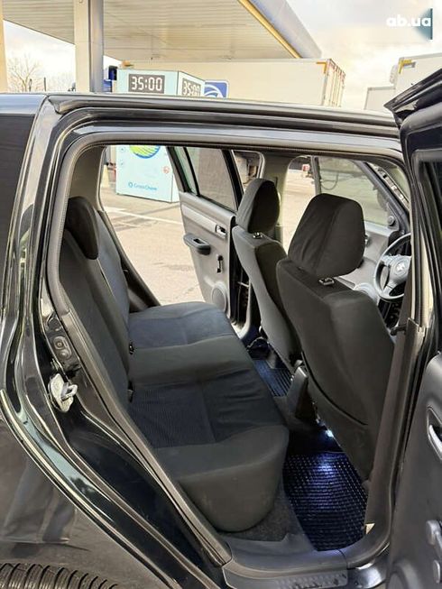 Suzuki Swift 2010 - фото 19