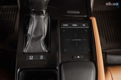 Lexus ES 2019 - фото 22
