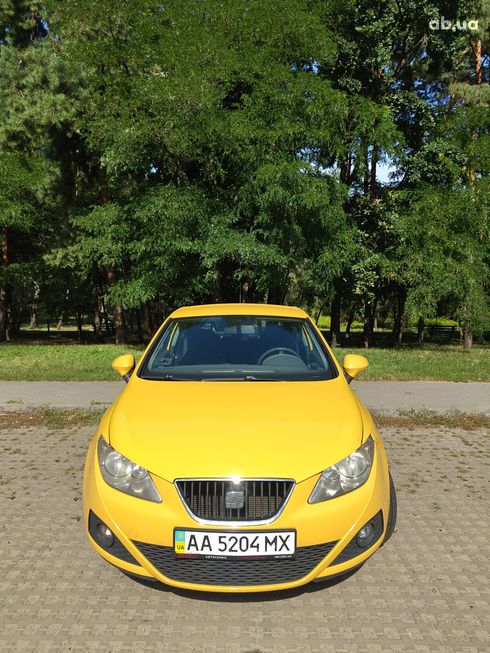 SEAT Ibiza 2010 желтый - фото 17