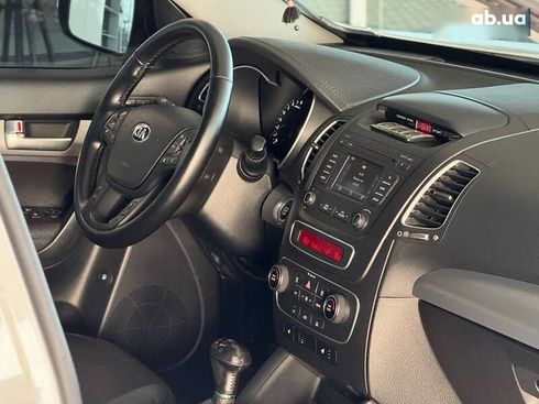 Kia Sorento 2013 - фото 29