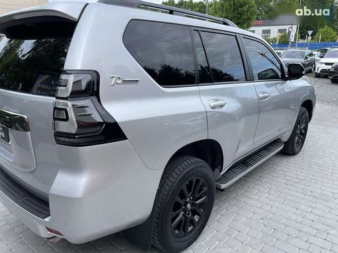 Toyota Land Cruiser Prado 2021 - фото 28
