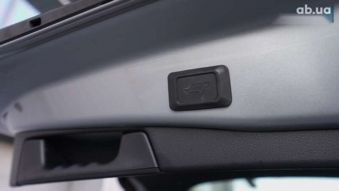 Toyota RAV4 2019 - фото 11