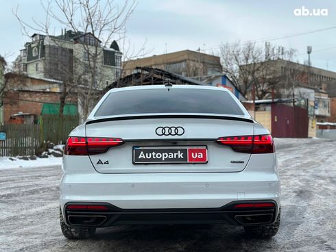 Audi A4 2022 белый - фото 17