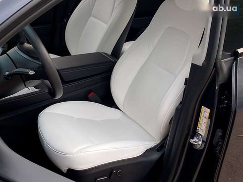 Tesla Model Y 2024 - фото 13