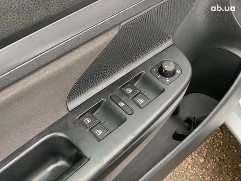 Volkswagen Golf 2009 серый - фото 18