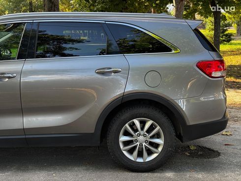 Kia Sorento 2016 серый - фото 10