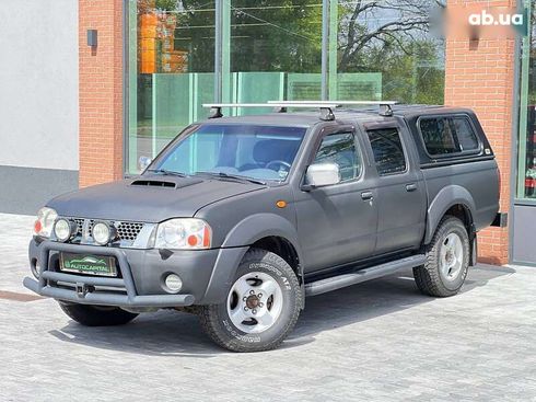 Nissan NP300 2011 - фото 2