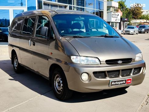 Hyundai H 200 2000 коричневый - фото 3