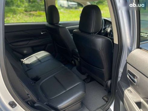 Mitsubishi Outlander 2014 - фото 17