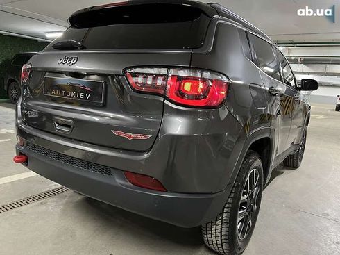 Jeep Compass 2020 - фото 12