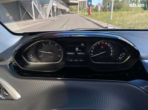 Peugeot 2008 2015 - фото 12