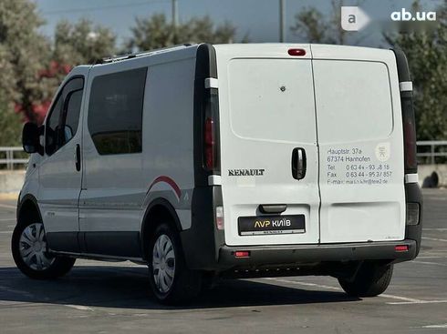 Renault Trafic 2003 - фото 11