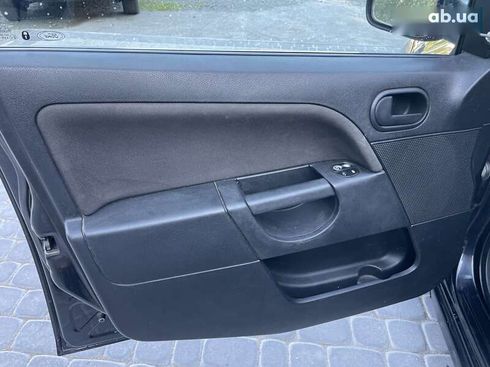 Ford Fiesta 2008 - фото 25