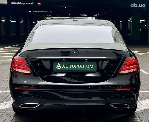 Mercedes-Benz E-Класс 2019 - фото 14