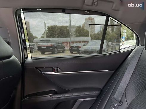 Toyota Camry 2021 - фото 28