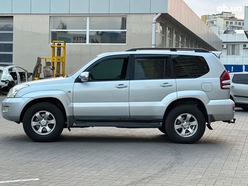 Toyota Land Cruiser Prado 2007 серый - фото 11