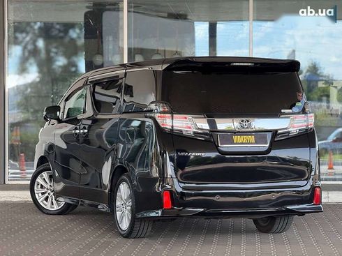 Toyota Vellfire 2017 - фото 15
