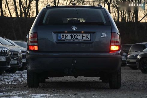 Skoda Fabia 2005 - фото 9