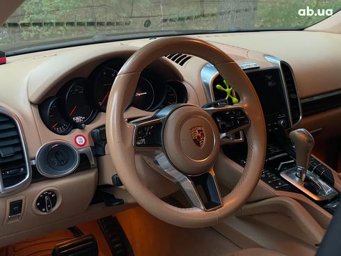 Porsche Cayenne 2017 черный - фото 16