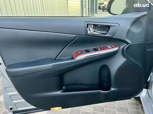 Toyota Camry 2013 - фото 16
