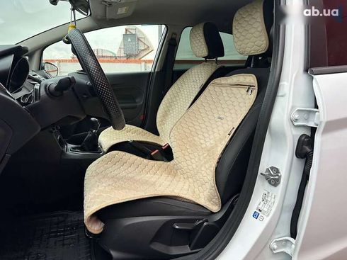 Ford Fiesta 2015 - фото 9