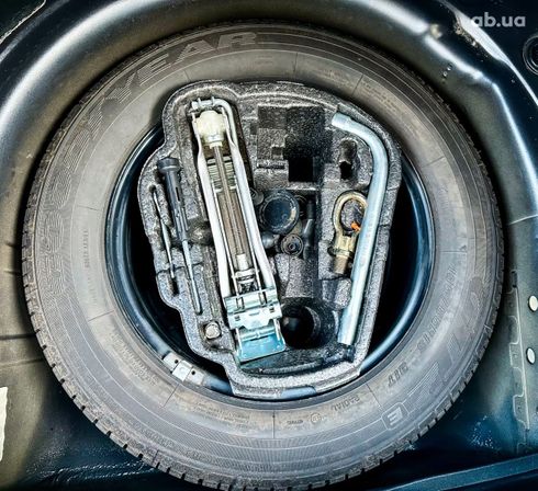 Volkswagen Golf 2004 зеленый - фото 8