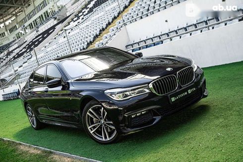 BMW 7 серия 2017 - фото 2