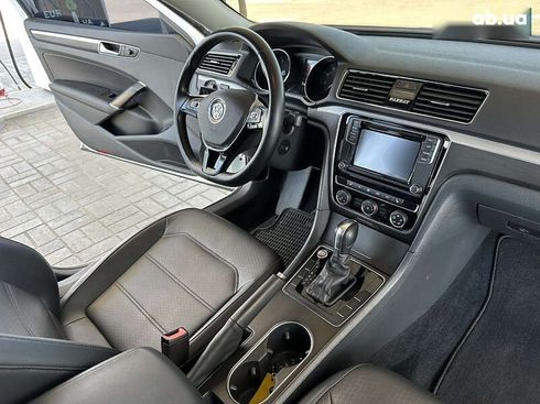 Volkswagen Passat 2018 - фото 29